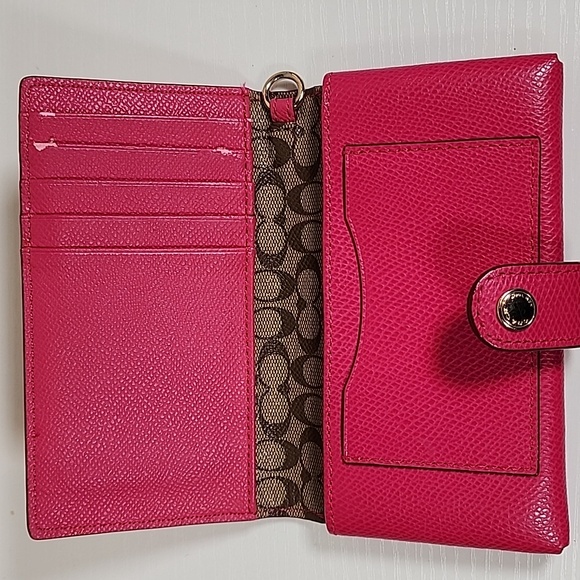 Coach Cross-grain Leather Phone/Wallet/Wristlet - Picture 10 of 13